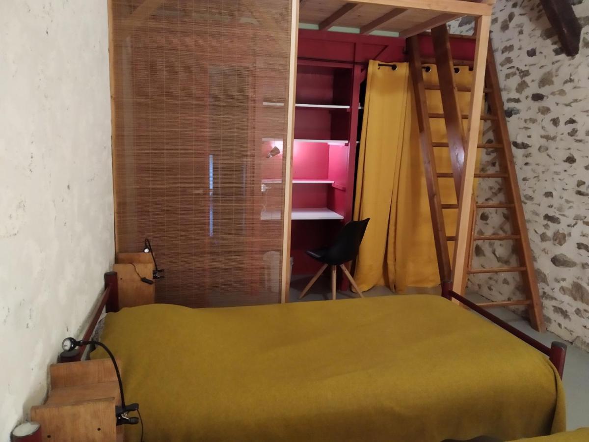 Bed and Breakfast La Tribu De Lavaud Saint-Quentin-sur-Charente Exterior foto