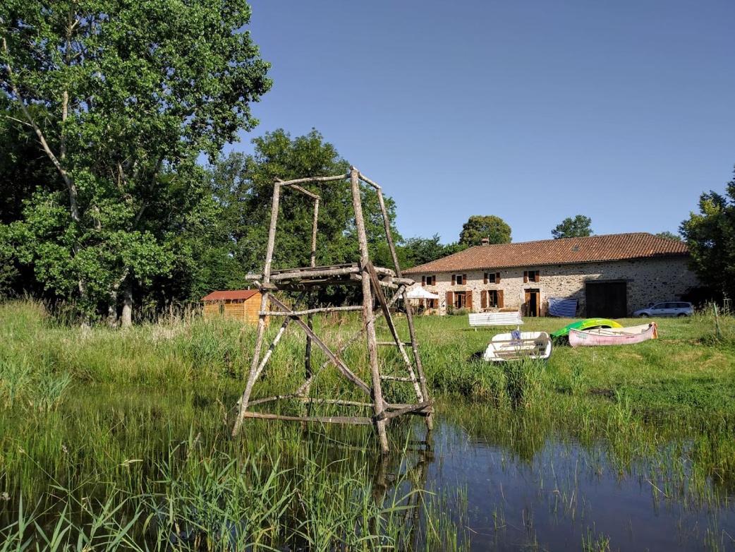 Bed and Breakfast La Tribu De Lavaud Saint-Quentin-sur-Charente Exterior foto